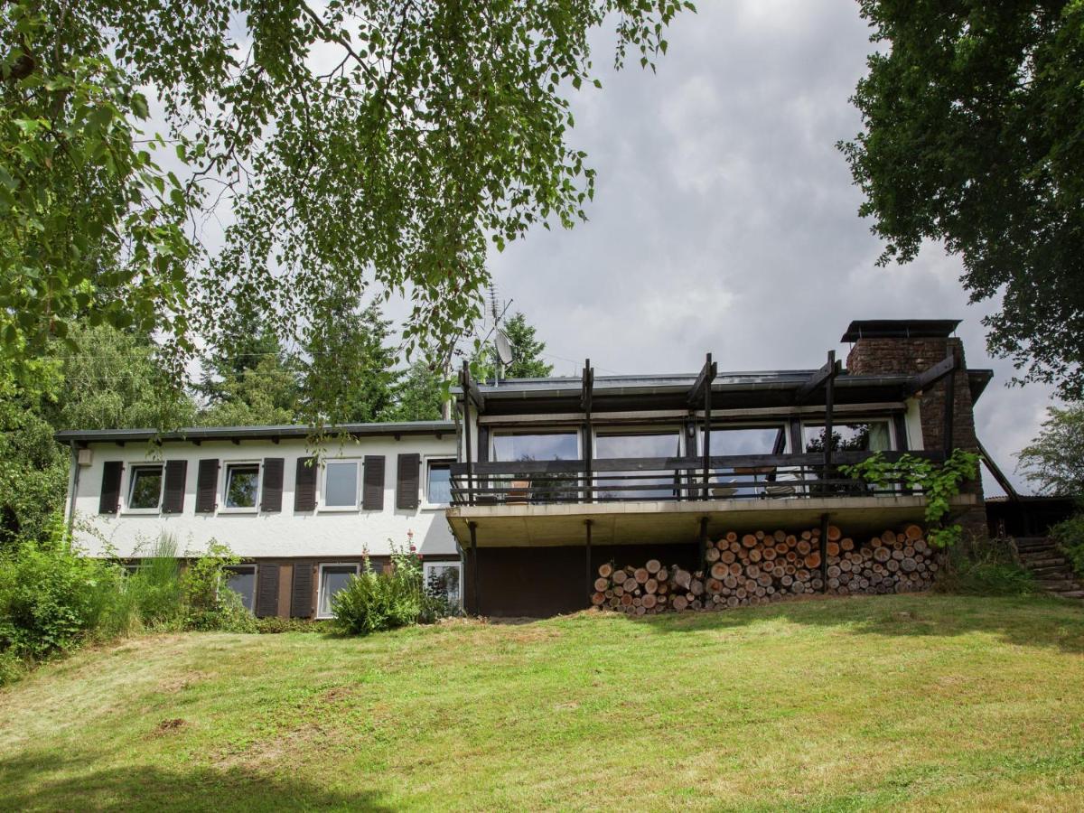 Modern Holiday Home in Kleinich Germany with Hill Views Zimmer foto